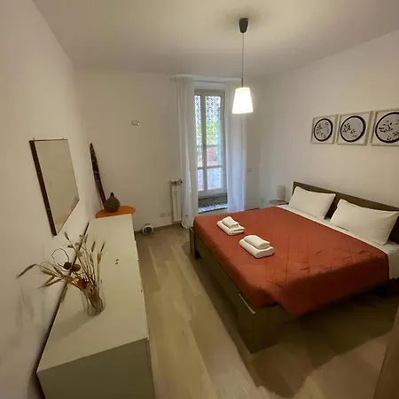 Two-bedroom In Caracalla شقة *